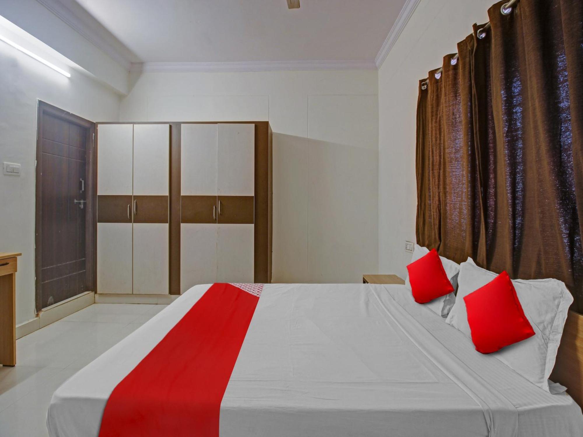 Hotel O Svr Silver Key Lingampalli Exterior foto